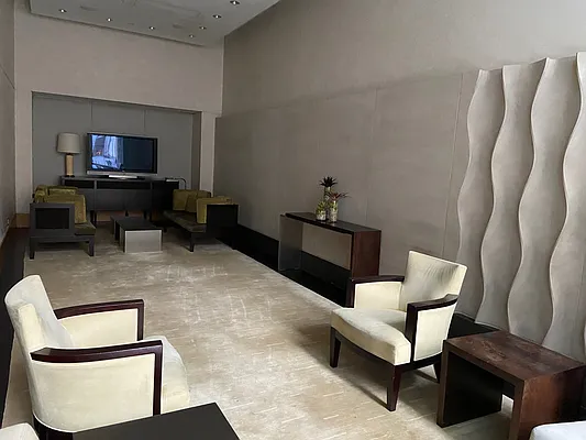 Rented by La Seven Inc. | media 18