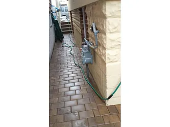 Sold by DONT USE Dreamlife Realty