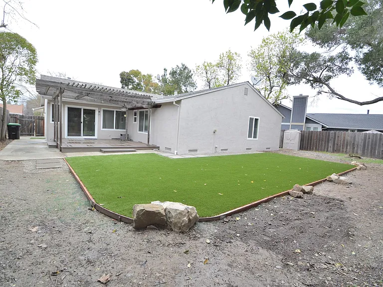 7275 Valley Trails Dr — Photo 24