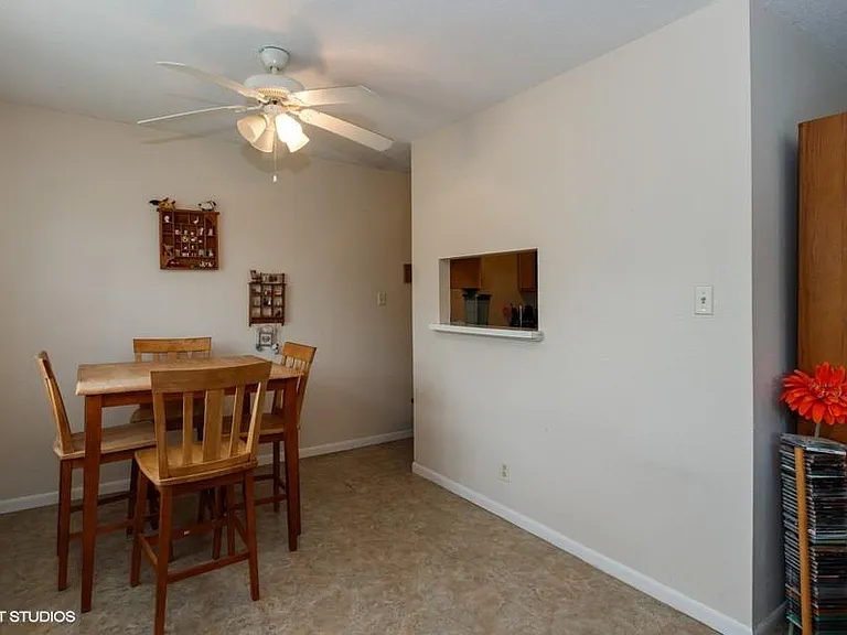 1006 21st Avenue Pl — Photo 3