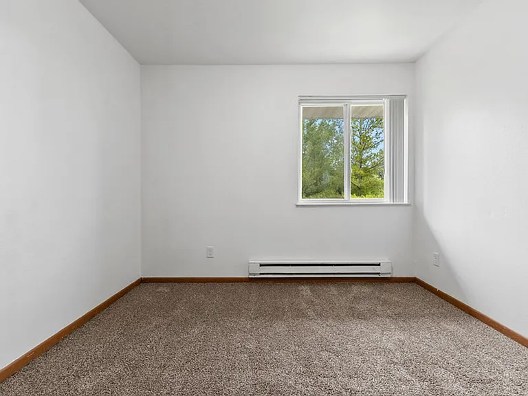 City View Apartments — Photo 31