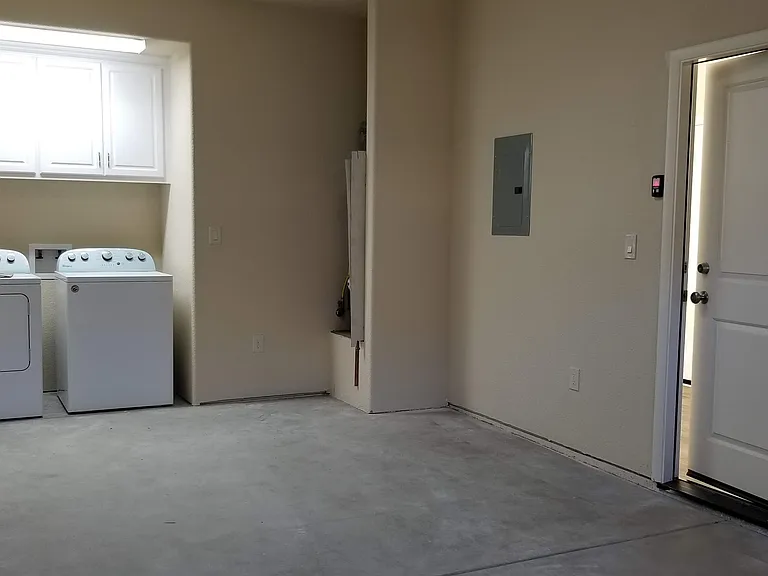 105B Jefferson St — Photo 8