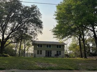 1204 Avenue O, Huntsville, TX 77340