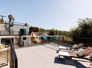 1409 1/2 Sanborn Ave, Los Angeles, CA 90027