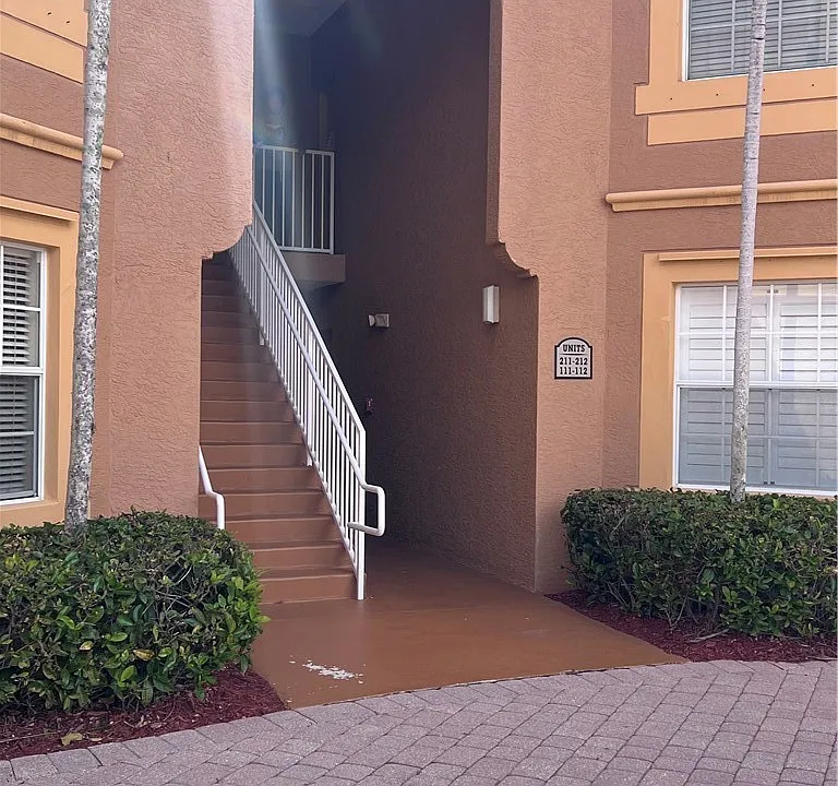 Ocean Walk Ln