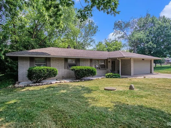 1958 Denslow Dr, South Bend, IN 46614