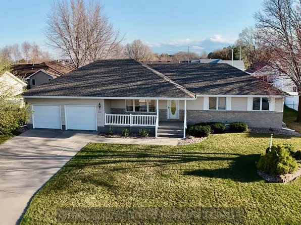 4019 Sacramento Cir, Grand Island, NE 68803