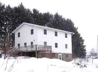 E9002A Buros Ln, Westby, WI 54667