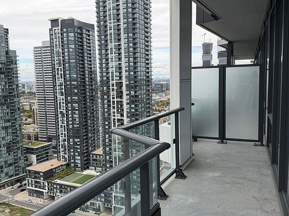 3rd image of 448 Burnhamthorpe Rd W #2902