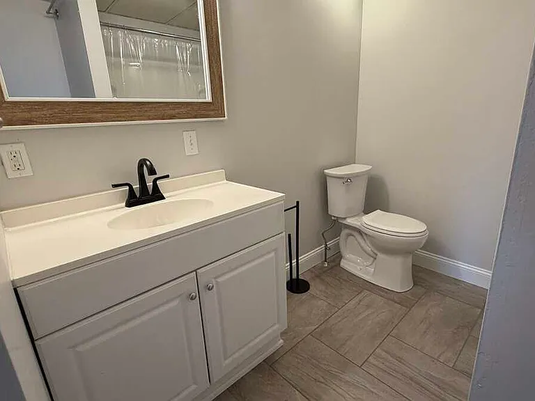 166 King St #2 — Photo 11