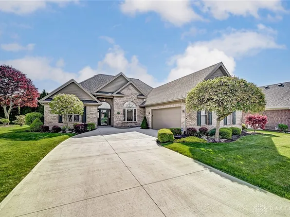 705 Westlake Dr, Troy, OH 45373