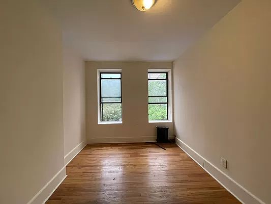 2nd image of 505 De Kalb Ave #3A