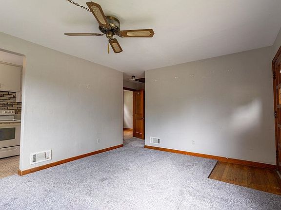 3rd image of 1724 Prairie Ave