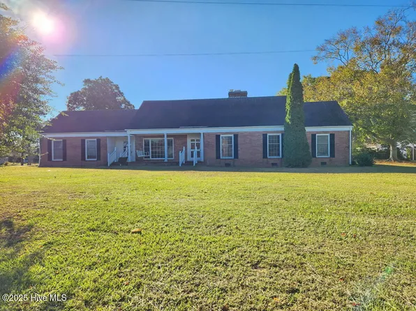 1235 Garrett Road, Williamston, NC 27892