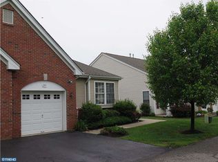 201 Meadowlark Dr, Hamilton, NJ 08690