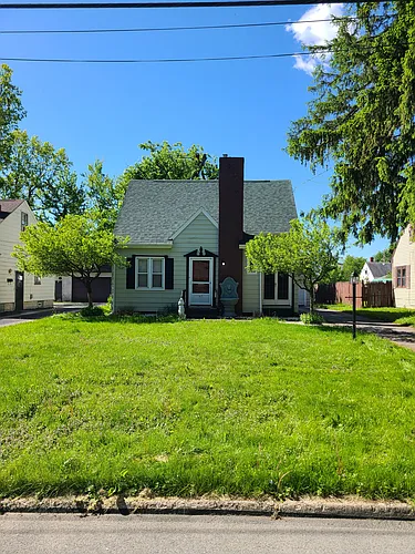 61 Leighton Ave Photo 1