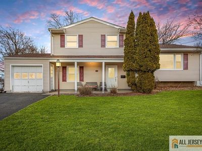 19 Lonsdale Dr, South Plainfield, NJ, 07080