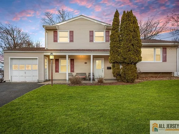 19 Lonsdale Dr, South Plainfield, NJ 07080