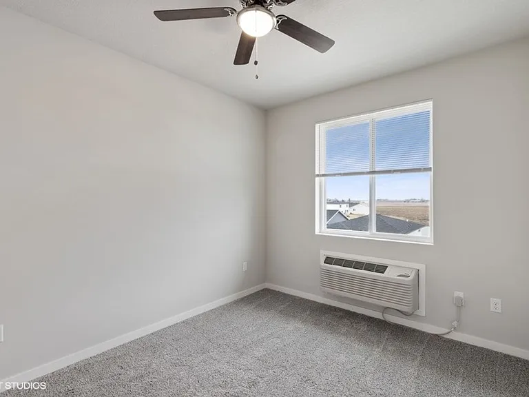 Parkside Luxury Apartments — Photo 25