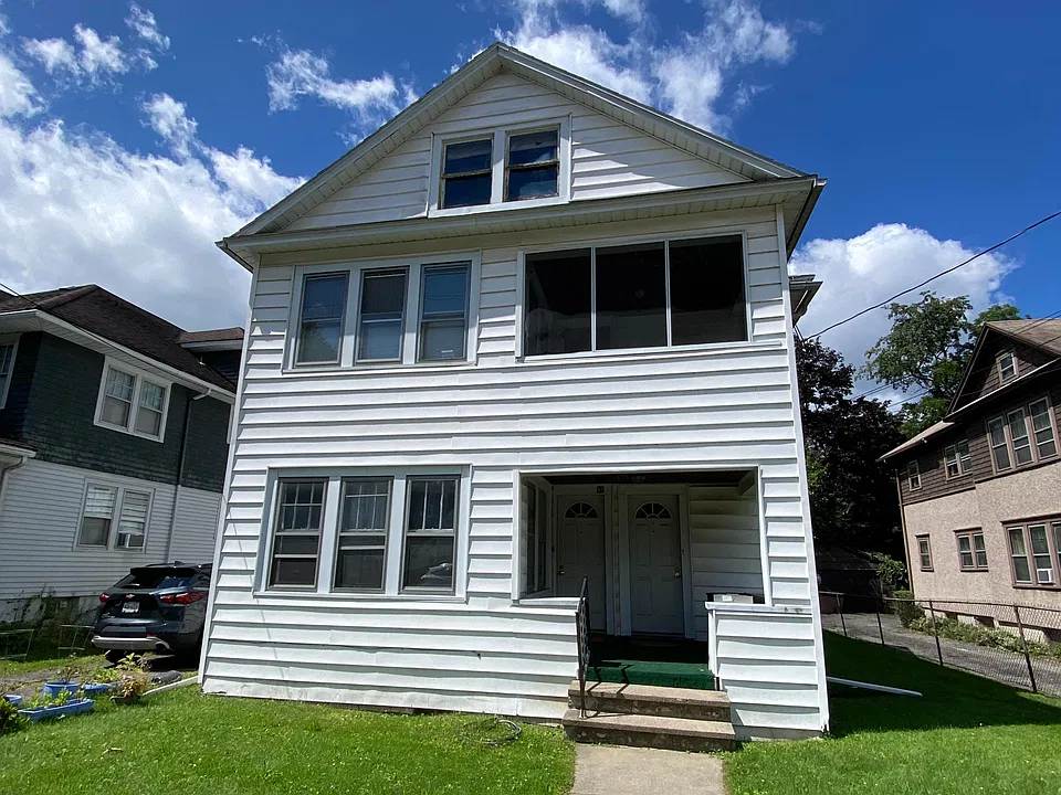 41 Kneeland Ave #1
