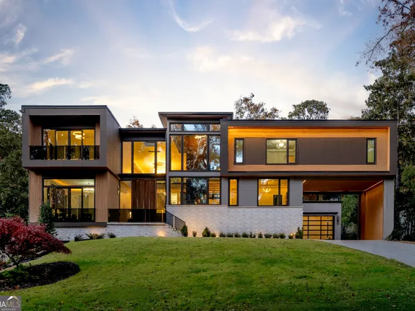 654 Longleaf Dr NE, Atlanta, GA 30342