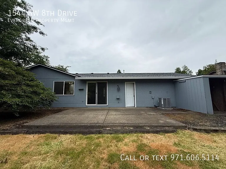 1544 SW 8th Dr — Photo 29