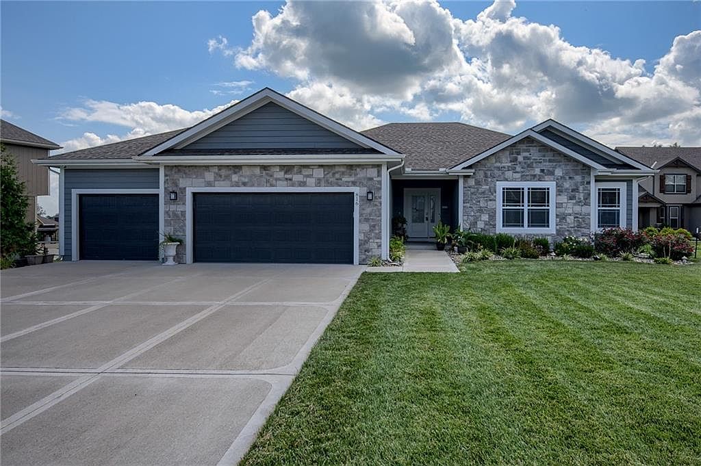 816 155th Cir, Basehor, KS 66007 MLS 2437196 Zillow