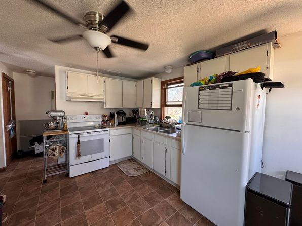 36 Townhouse Rd, Allenstown, NH 03275