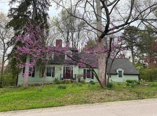 2101 E Woodstock Pl, Bloomington, IN