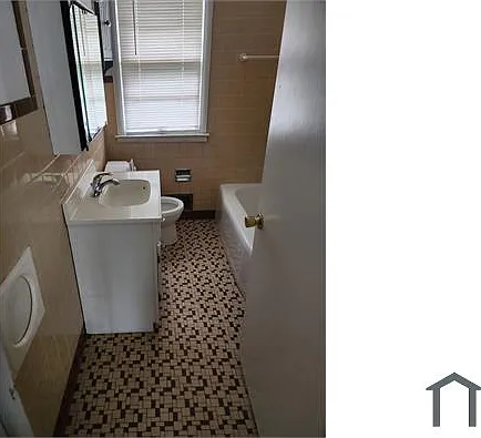 2 bed, 900 sqft, $1,200 — Photo 4