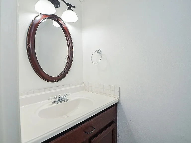 515 Tallowood Rd #1 — Photo 13