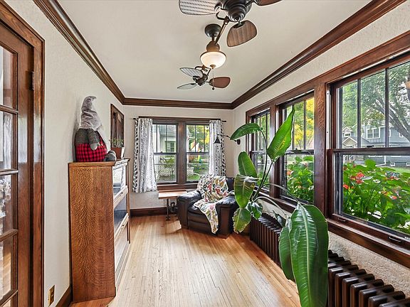 3rd image of 1208 Palace Ave