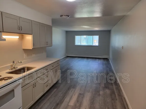5605 W Warren Ave, Denver, CO