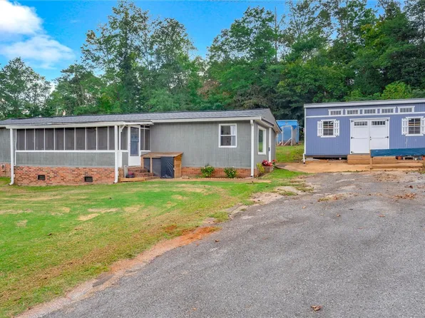 503 Laurel And Hardy Lake Rd, Marietta, SC 29661
