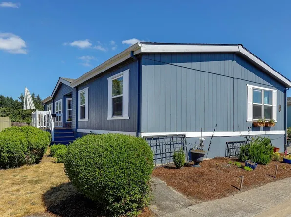 1000 S McKern Ct Unit 82, Newberg, OR 97132