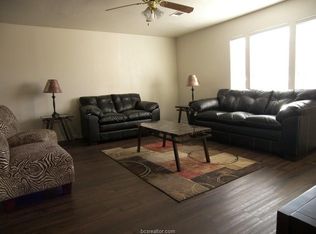 1602 Holleman Dr APT E, College Station, TX 77840
