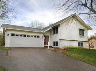 6895 Chaparral Ln, Chanhassen, MN 55317