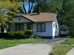 2722 Mackin Rd, Flint, MI 48504