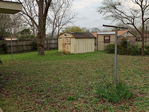 4th image of 2118 Skylake Dr