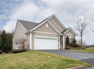 579 Inverness Ct UNIT 579, Oxford, CT 06478