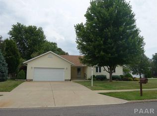 344 N Phil Gould Dr, Hanna City, IL