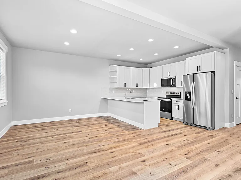 2205 Dejong Dr — Photo 16