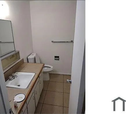 545 Palomas Dr SE — Photo 16