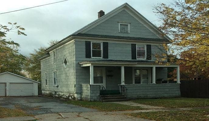 1st image of 625 Addison St
