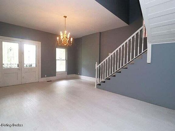 2nd image of 500 W Ormsby Ave