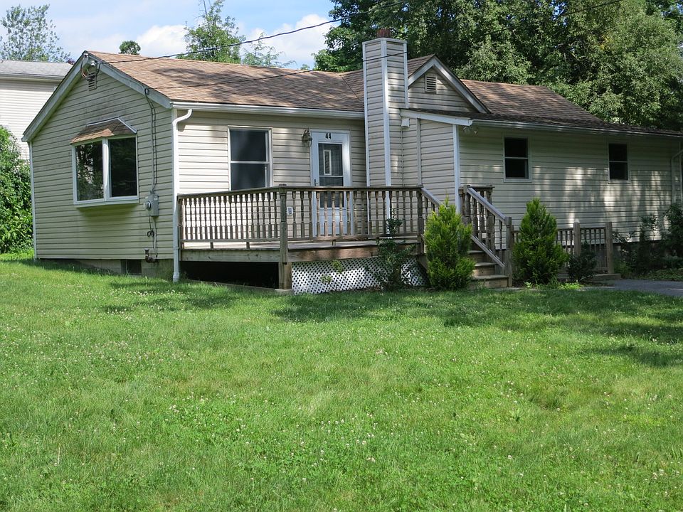 1st image of 44 Cypress Ln