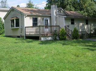 44 Cypress Ln, Yorktown Heights, NY 10598