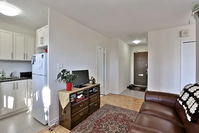 60 Mountview Ave. — Photo 4