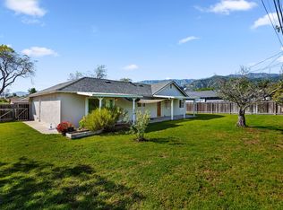 1334 Sterling Ave, Carpinteria, CA 93013