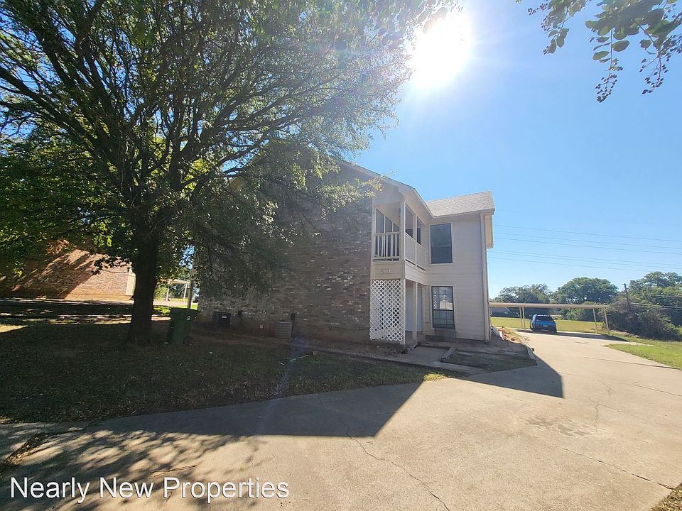 1st image of 811A Treadwell Dr